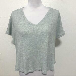Lulus Women’s Knit V-Neck Sweater Blouse Gray Blue Color Size Small Mini Snag